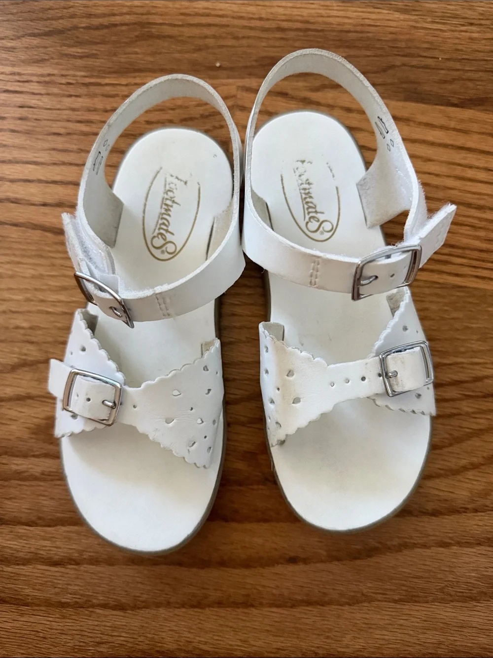 FootMates White Girls' Buckle Sandals with Scalloped Straps